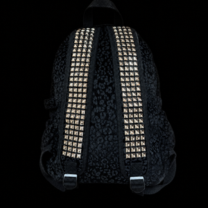 Leopard-print bagpack with stones